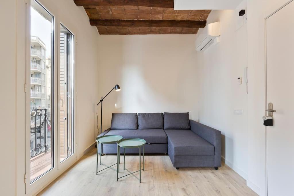 Modern And Bright Well Located In Gracia * Barcelone
