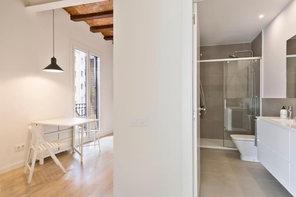 Appartement Modern And Bright Well Located In Gracia