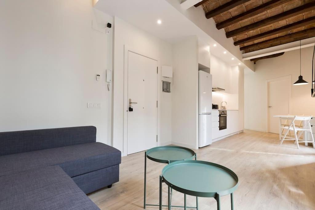 Modern And Bright Well Located In Gracia * Barcelone