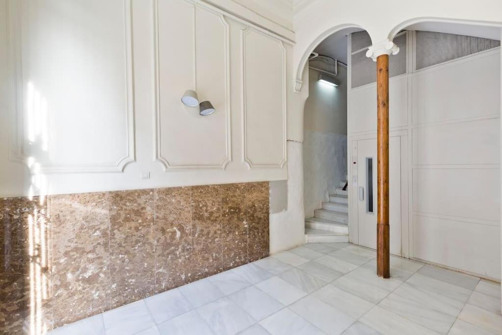 Appartement Modern And Bright Well Located In Gracia